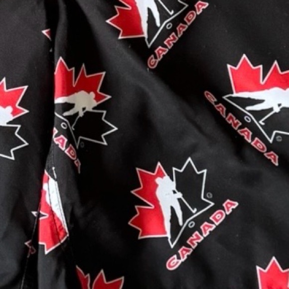 🆕Men's Black Swim Board Shorts with Hockey Canada Logo - Picture 4 of 14